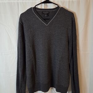Men's Banana Republic Gray V-Neck Merino Wool Sweater Size L